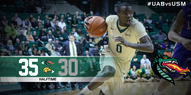 UAB_Athletics's tweet photo. HALFTIME: @UAB_MBB leads Southern Miss, 35-30. Blazers shooting 37.9%, Golden Eagles 38.7%. #UABvsUSM http://t.co/UO0hNvHafE