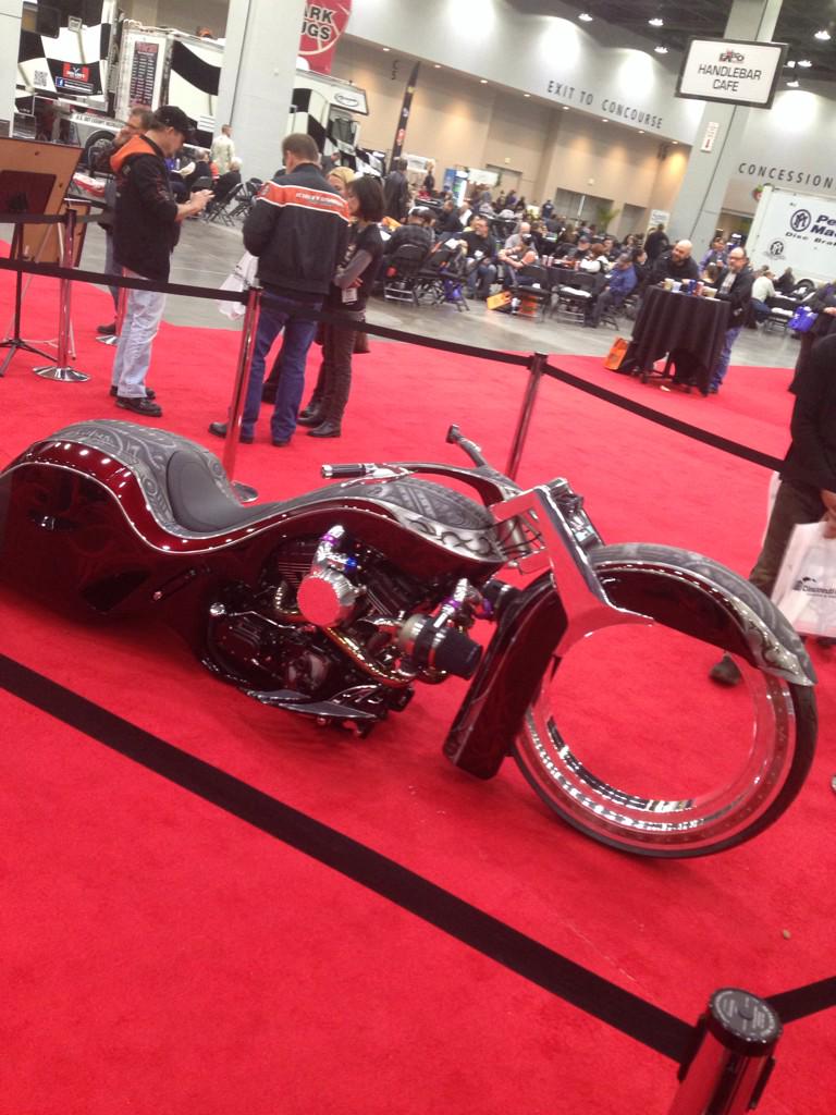 HotBikeMagazine's tweet photo. Hubless wheels. #ballastic cycles http://t.co/Z1dzqX3pos