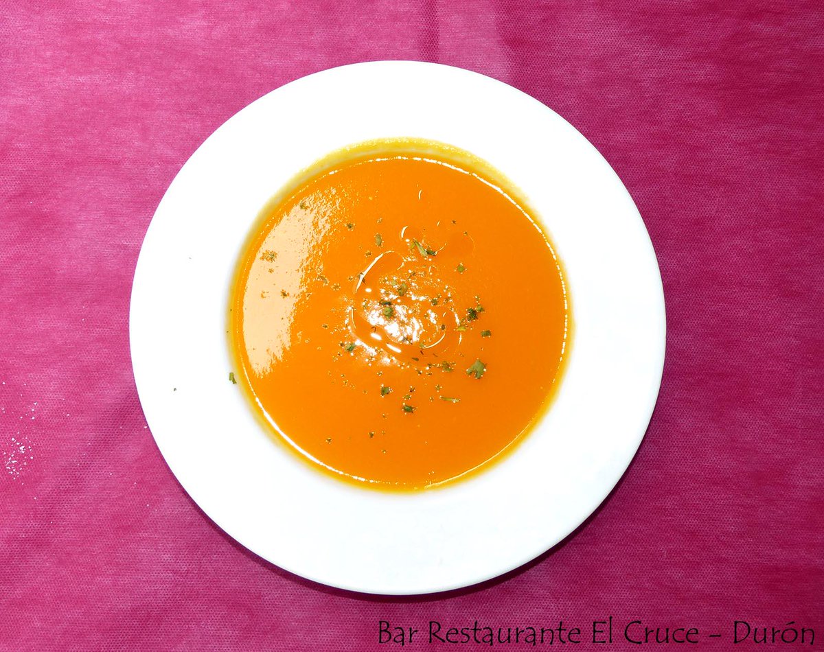ElCruceDuron's tweet photo. Os presento otro de nuestros platos, Salmorejo Cordobes. 
No dudes en comer o cenar un día con nosotros @ElCruceDuron http://t.co/G8wtoDZzE7