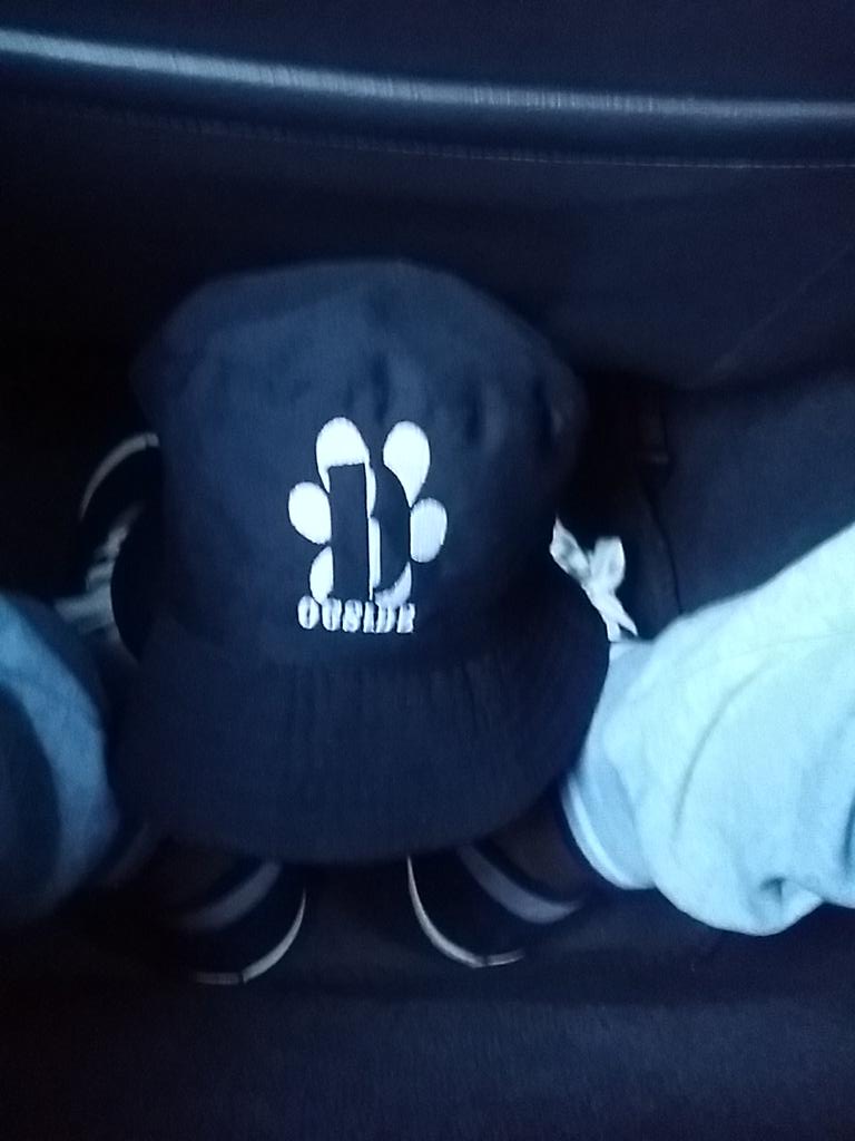 L'homme au bob dinks !!!!....