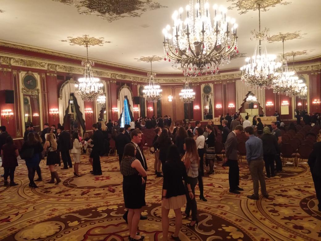 laRepubblica2's tweet photo. I feel like we're in a state of perpetual unmods. #MUNUC http://t.co/zaMjxvII4g