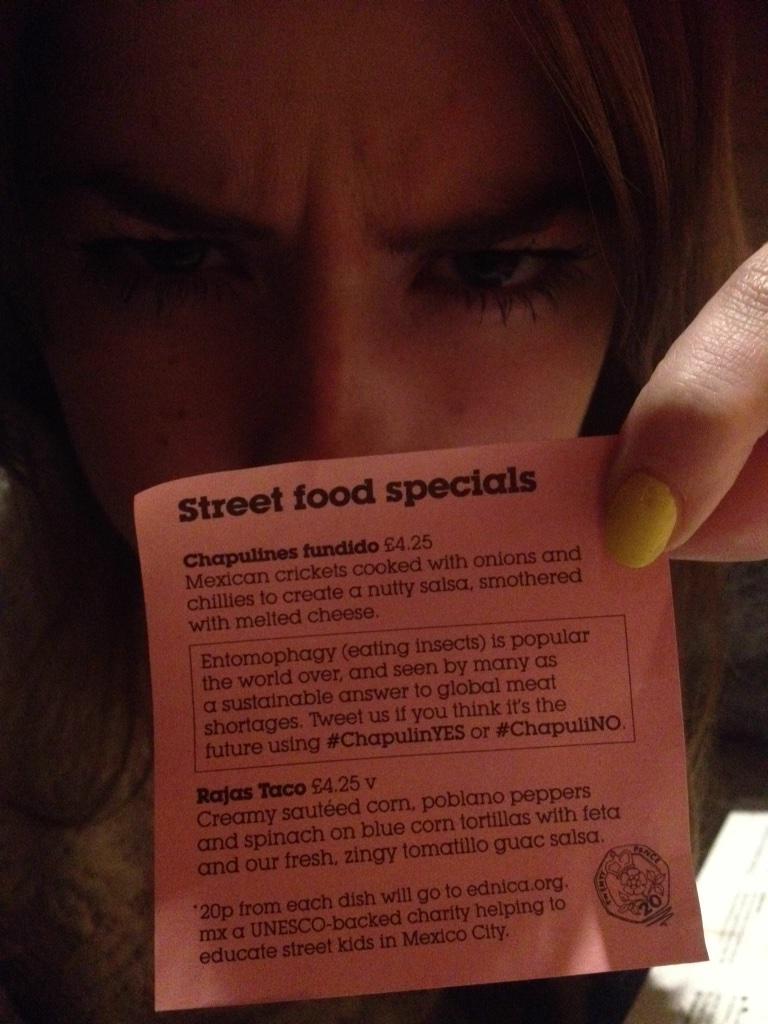 IngeborgDobloug's tweet photo. @minakaralic prøvde gresshopper for første gang. Nei til insekter for biff #ChapuliNO http://t.co/C5IQAMu9v1