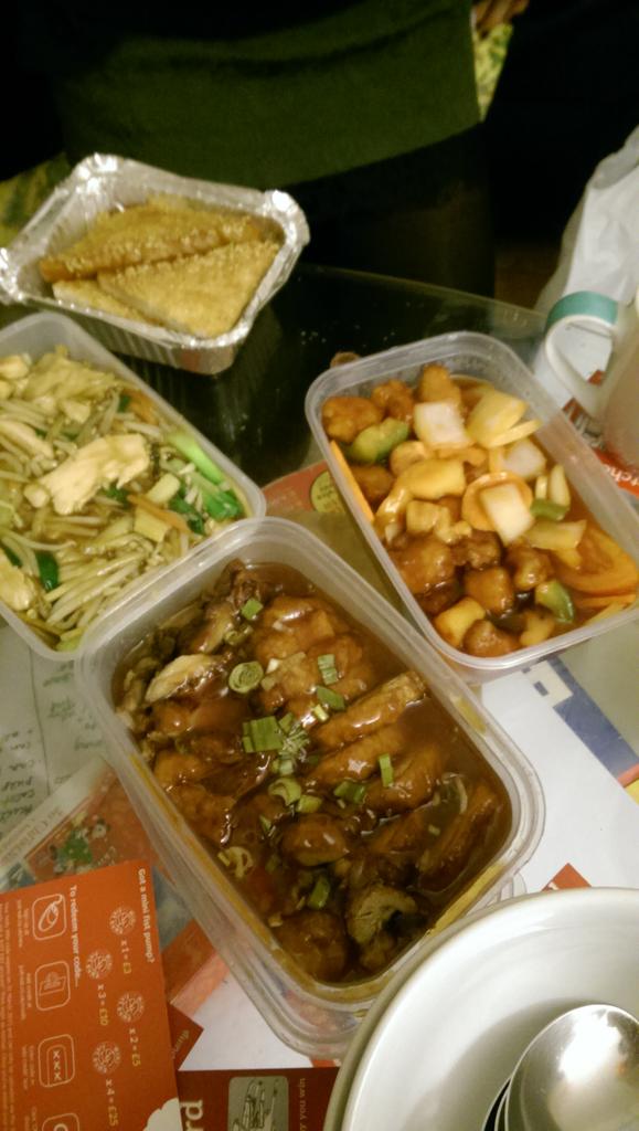 Thanks <a href="/justeatuk/">Just Eat UK</a> for our free delcious Chinese! Just from finding scratch cards on campus! #minifistpump