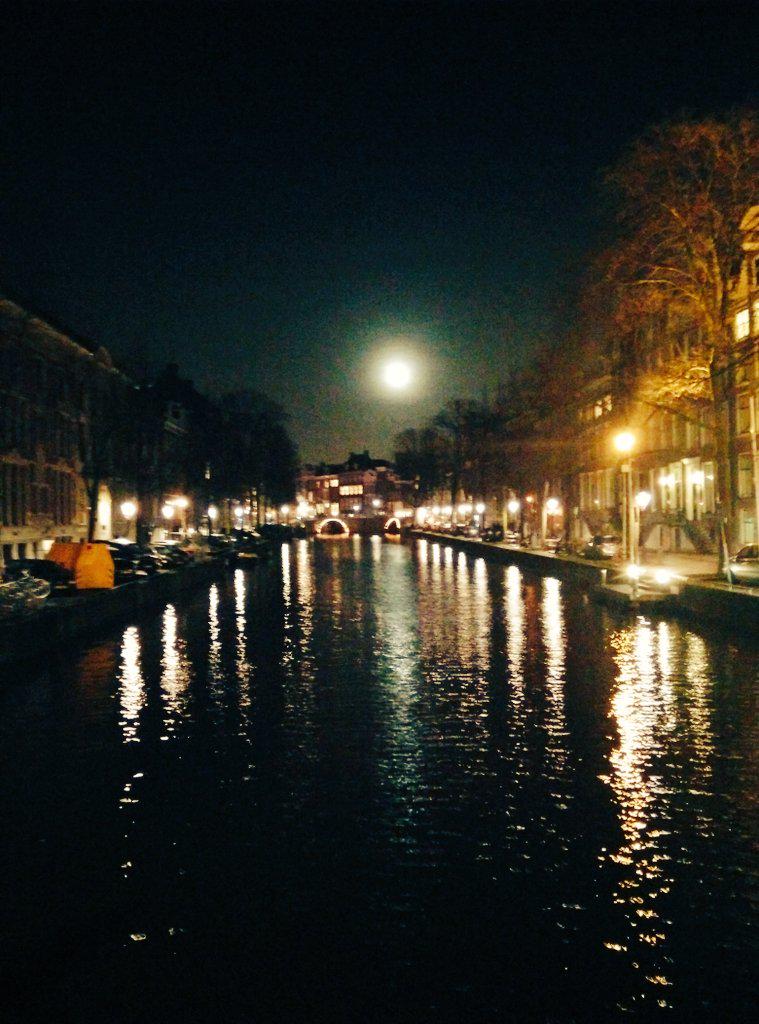 Wismichu's tweet photo. Estoy enamorado de esta puta ciudad. http://t.co/Gdad2FhBu1