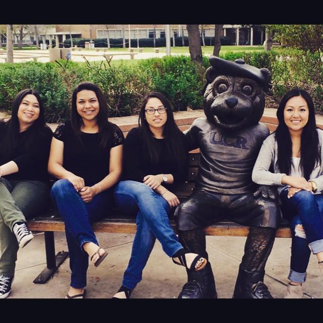 Lambdas1986's tweet image. Marvelous Mu ❤️ #XiClass #OmicronClass #PiClass #MiniReunion #SexySilverRoses #LambdaThetaNu #UCR  #MissIndependent…