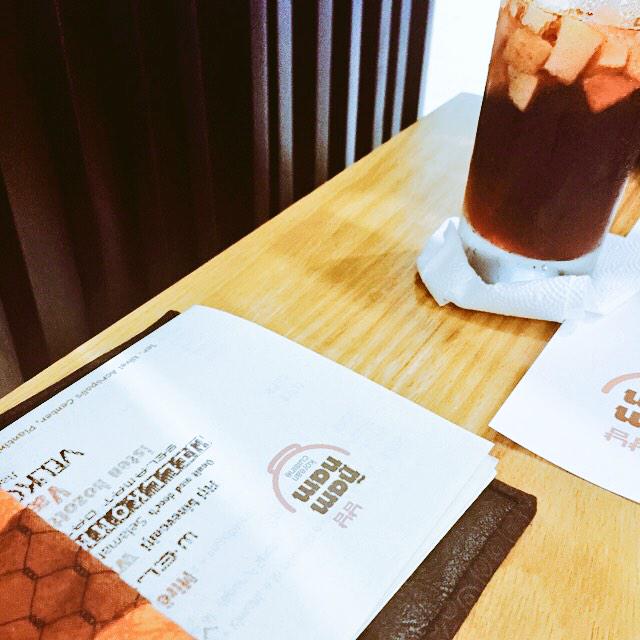cristalmarie's tweet photo. Que puedo decir... Estoy obsesionada #Bokbunja #ComidaCoreana #KoreanSnackCuisine @nyamnyamrd http://t.co/XlSZie9lHK