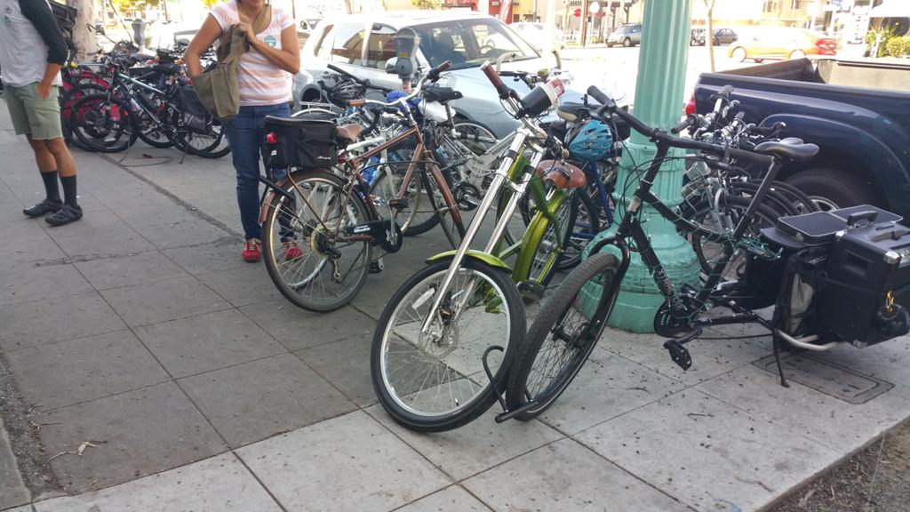 Connect_PB's tweet image. Having some fun at one of our favorite  local events! #BIkeTheBlvd