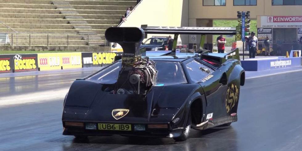 GeoffGibbs71's tweet photo. Front engine Lambo !!! http://t.co/7zJgxtVvgc