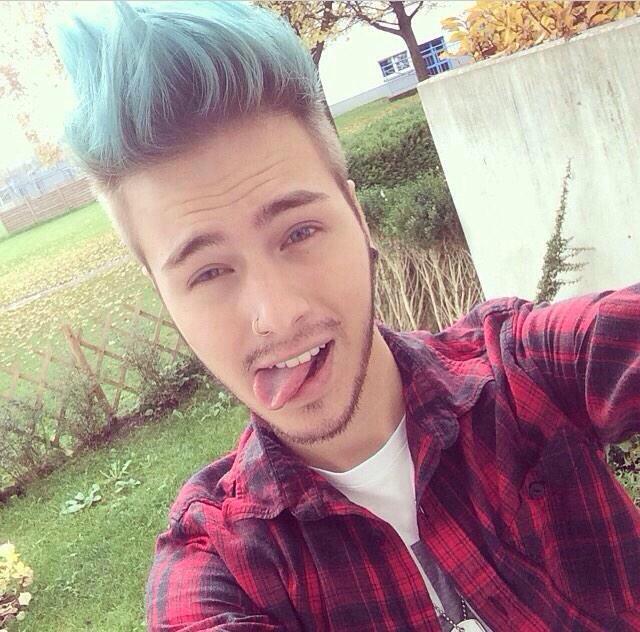 "I guess you could say I've changed a lot since college. Right @AnxiousToFail ? I even talk now!"