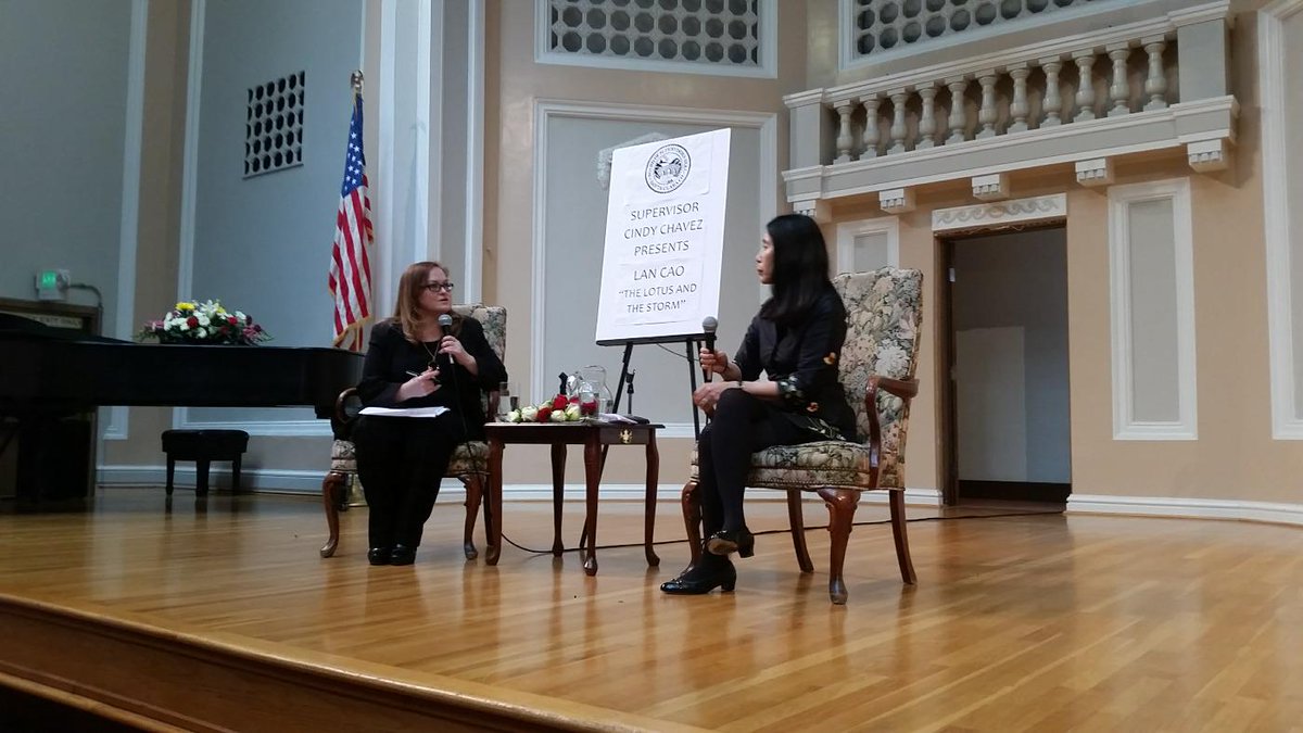 Honor to host community chat w/ author Lan Cao as we observe 40th Anniversary of Vietnam War end #TheLotusAndTheStorm