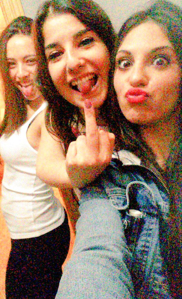 Aleexxandrita's tweet photo. Missss bebesssss 😳😳😳😘😘😘😜😜😜😜😜. A disfrutar de la nocheeee!!!! http://t.co/vAAZwOJ6RS