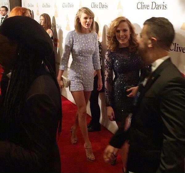 TSwiftCAN's tweet photo. Taylor and Abigail look stunning tonight on the red carpet!! http://t.co/o2KYq5x9eA