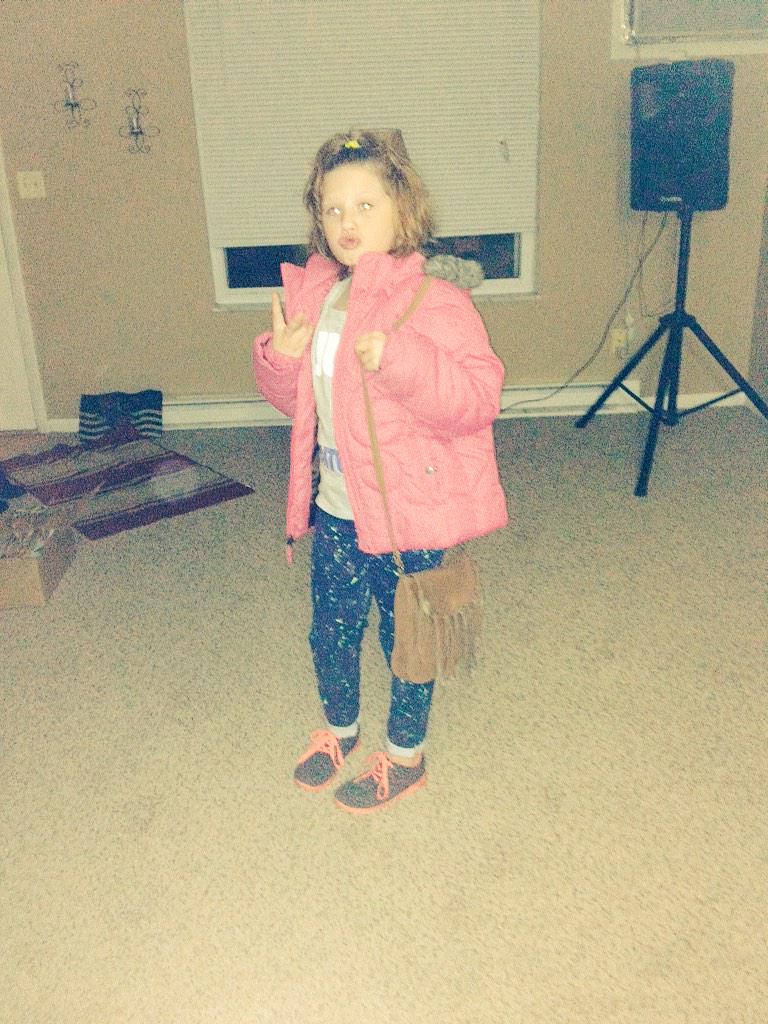 411423annah's tweet photo. Duck lips http://t.co/daDJS0MSdu