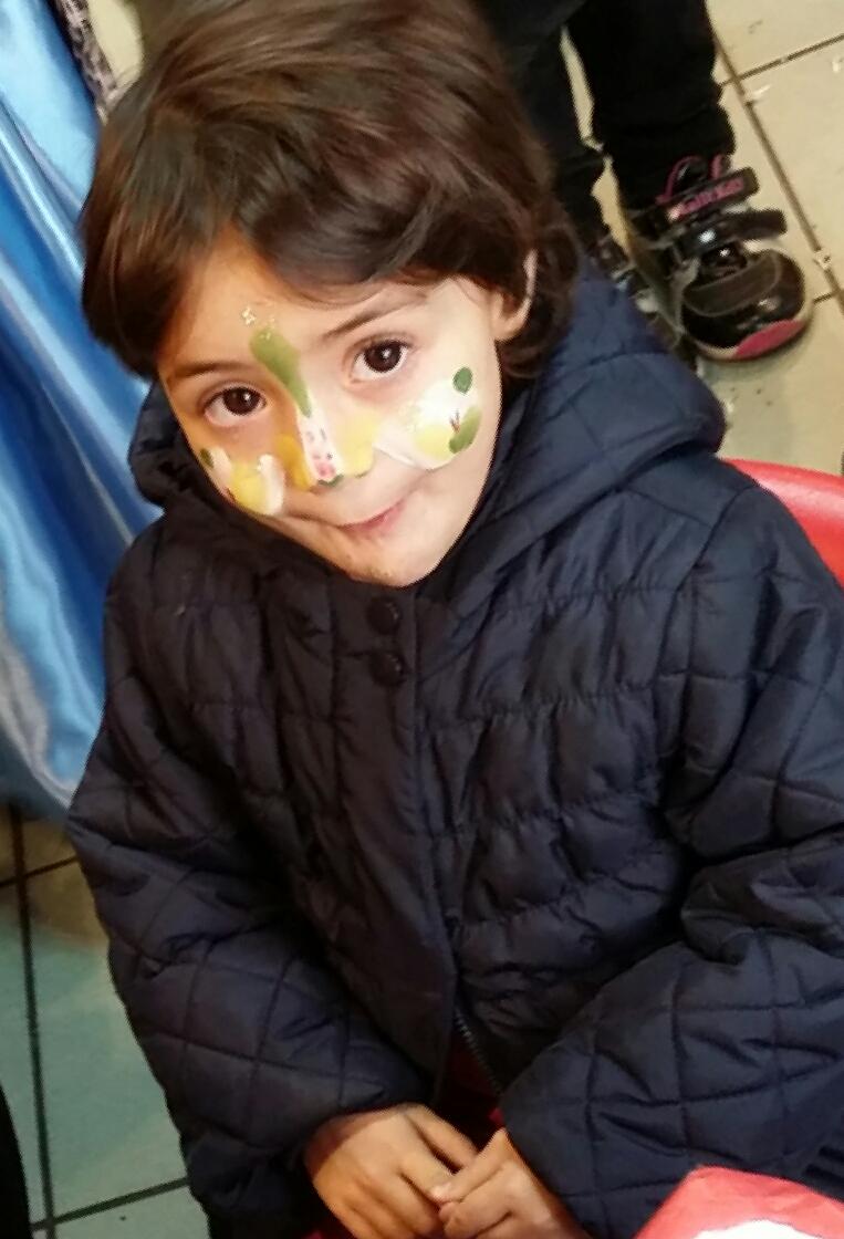 FatbeeParties's tweet image. Faccine dipinte e contente al Carnevale da Zio Charly con il face painting di fatbeeanimazione.com  che successo!