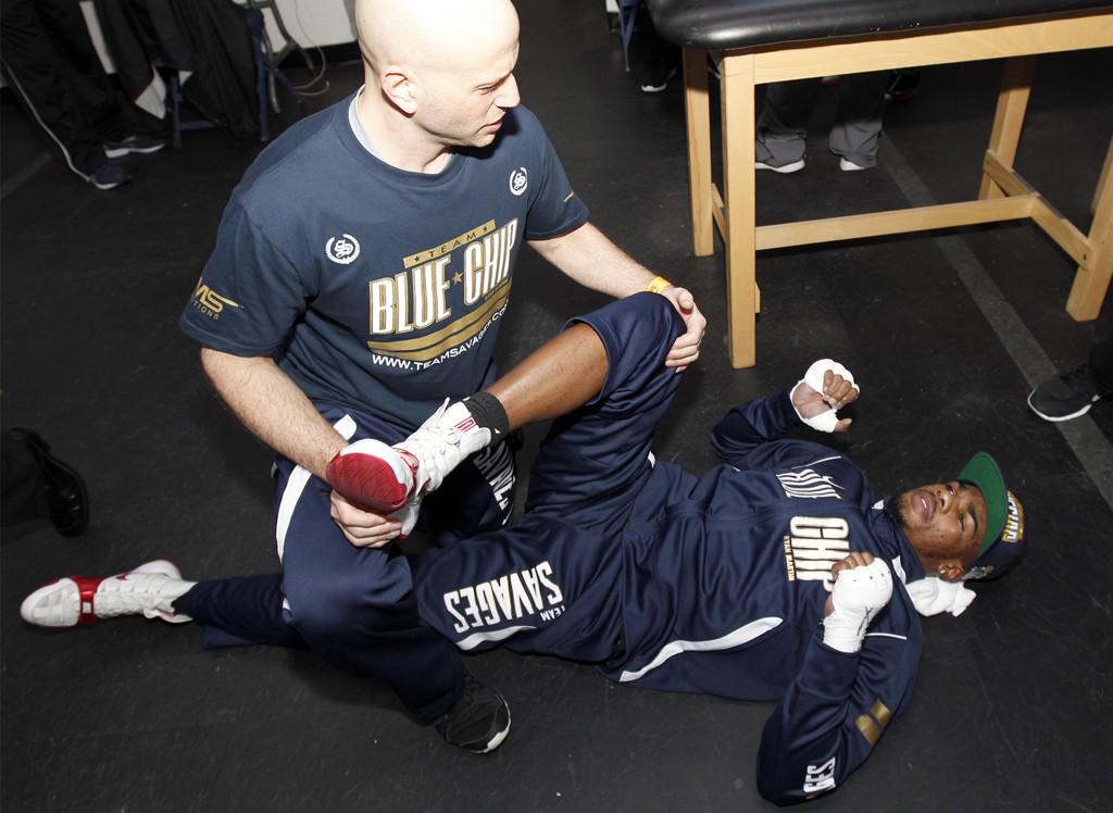 trboxing's tweet photo. .@BlueChipBoxer and his trainer complete the final stretches before putting his unbeaten record on line #soloboxeo http://t.co/KRucQNEuwh