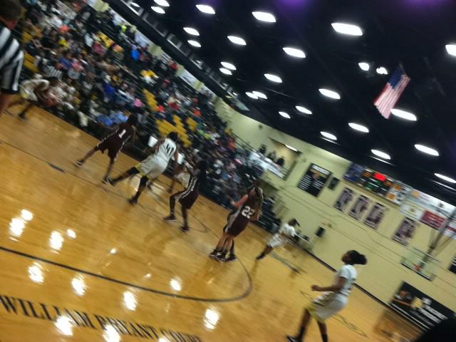 JoeRyanHill's tweet photo. 3rd quarter http://t.co/EBIqH3Nfqx