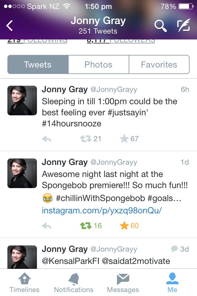 BatesMaxie's tweet photo. ARE YOU SERIOUS
HE WAS AT THE SPONGEBOB PREMIER? 😭 LUCKY @JonnyGrayy http://t.co/yudFThsQXN