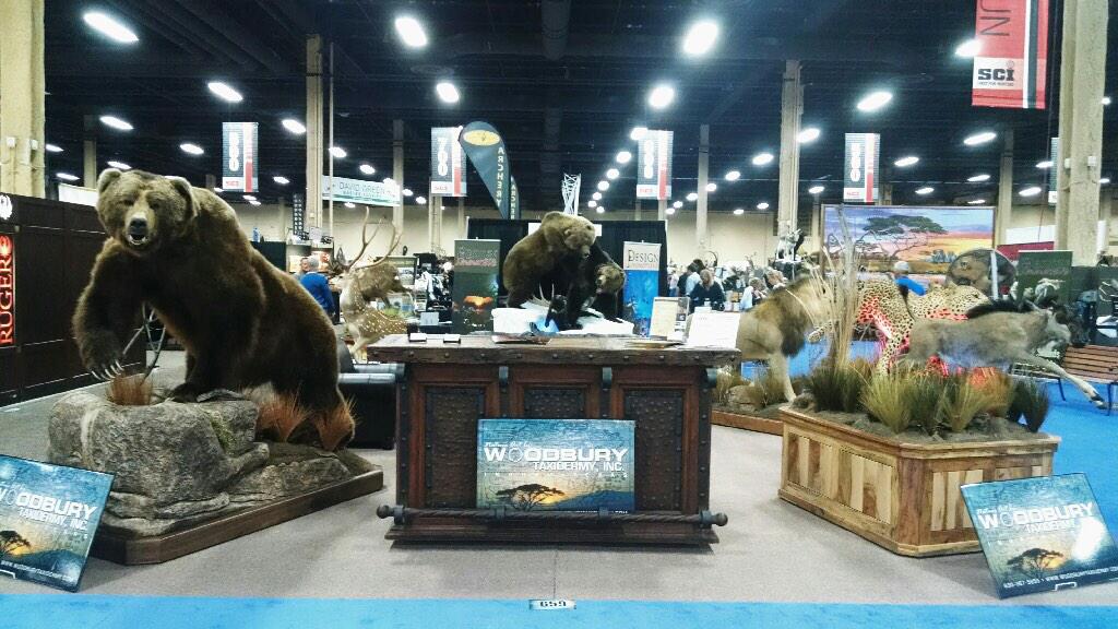 discodantheman's tweet photo. Another great show comes to end. New clients, new friends, new projects. #DesignImmersive #SCI #FirstForHunters http://t.co/YdAhINn3N9
