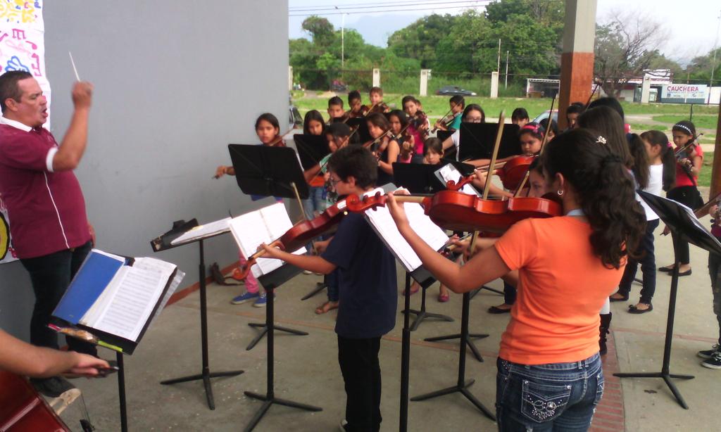Tarde de concierto. Barinitas 5pm #ElSistemaCumple40 #NucleoBarinitas