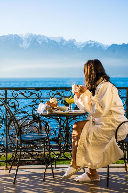 Views like this are really hard to come by <a href="/TroisCouronnes/">HotelTroisCouronnes</a> bit.ly/16ps6f0 #tl_picks #swiss #hotels #luxury