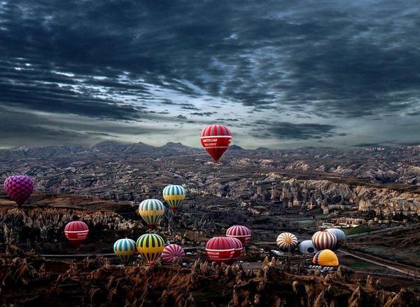 planetdoga's tweet photo. Kapadokya'da balon turu. http://t.co/QMQWzT3KWe
