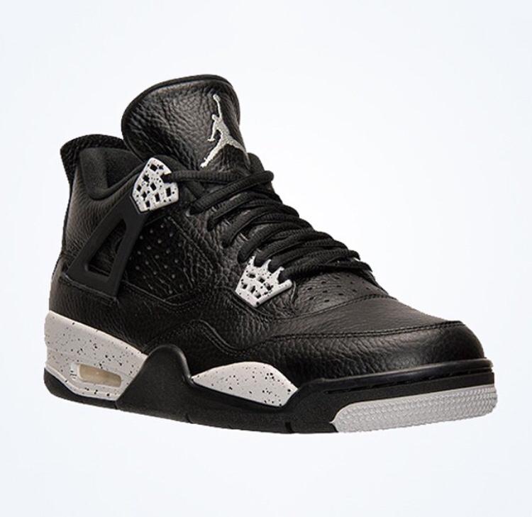 DopeKixDaily's tweet photo. Oreo 4s set to release February 21st👀🔥 http://t.co/mJ6GOwUK7c