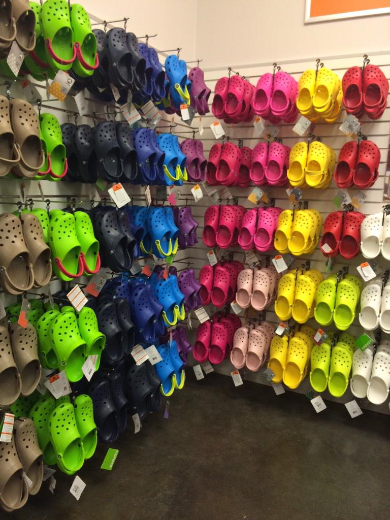 kinely_'s tweet photo. Just walked into @hayley_hagen 's dream. #makingastrongcomeback http://t.co/itOhKkzoCC