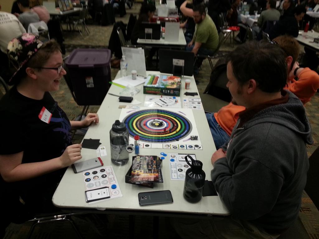 HoopCATGames's tweet image. When play testers enjoy your prototype #Unpub5  #planetchasers