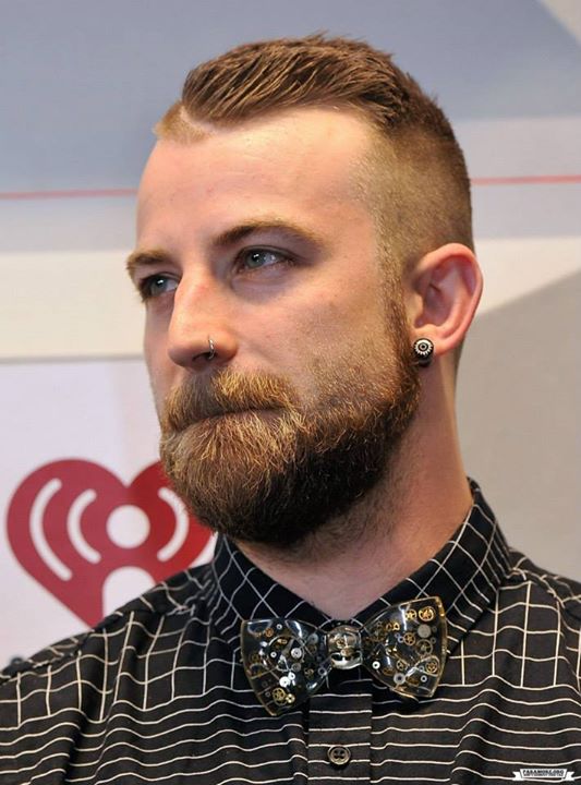 Happy 30th Birthday Jeremy Davis     :)))) 