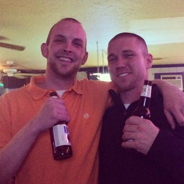pimpinzeedie's tweet photo. My boy #mikejones #millerforlife !!! http://t.co/Q2FOeIkcdA