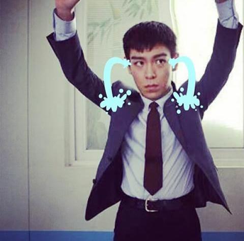 LuzeroEscaler's tweet photo. TOP quiere venir a México ! Mirenlo esta llorando ! :'( #MafiaVIPMexico #BIGBANGLatinTour2015 @dilemmamx http://t.co/LQWsogJr8F
