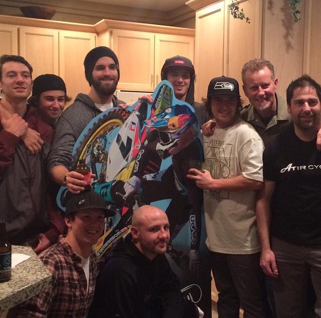 YOURfavMAXHOLE's tweet photo. Watching some supercross with js7 this week.guess he's sitting out letting everyone get a few points ahead #SXonFOX http://t.co/i47GZCwla7