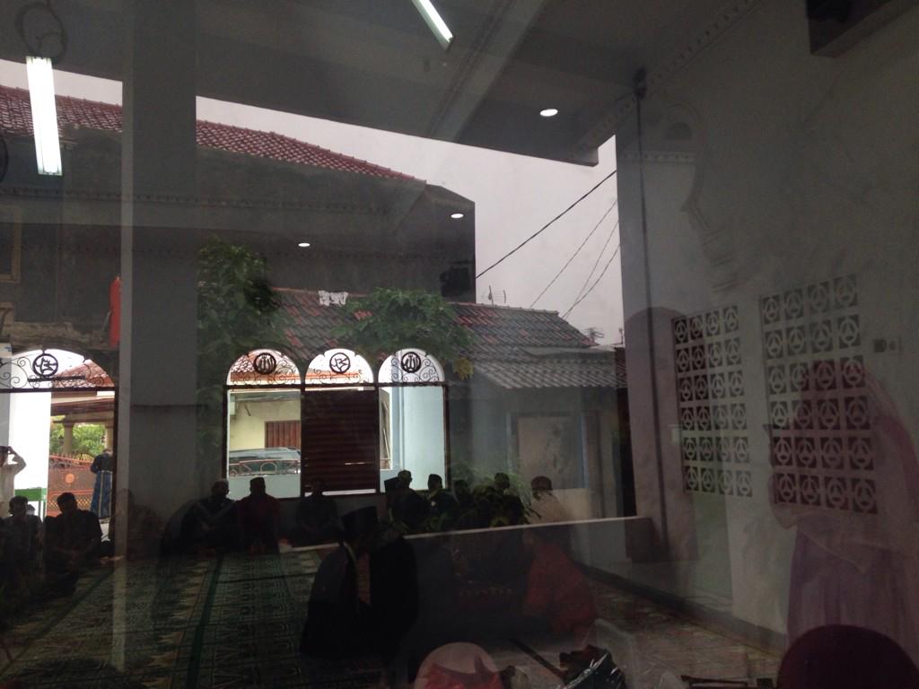 axivic's tweet photo. Sah!!!!! #nikahanmusfiq http://t.co/l2teGvge03