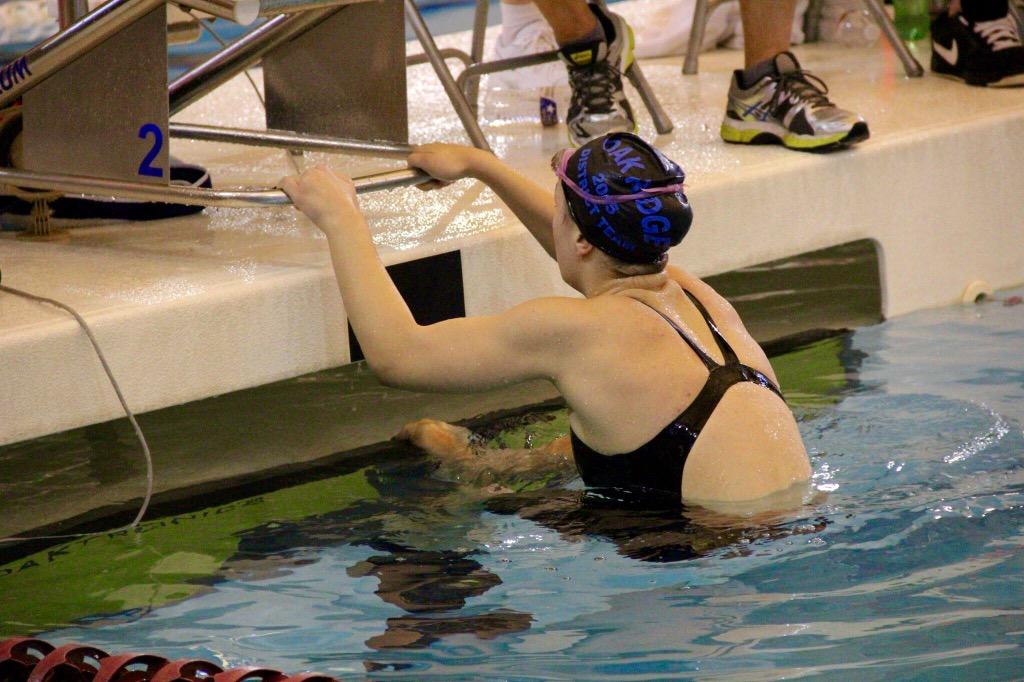 hensoemi's tweet photo. 💙Proud to represent Oak Ridge❤️ #orhsswim http://t.co/Ms7yul1mWM
