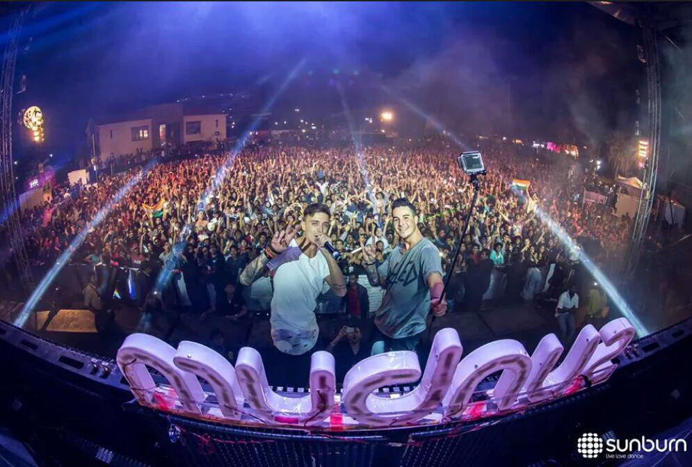 Blasterjaxx's tweet photo. Hyderabad last night http://t.co/DcrKWjd7ow