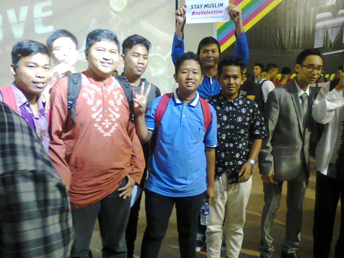 sonichndra's tweet photo. @dakwahremaja at Gedung Kesenian Balikpapan #MyMovement2015 http://t.co/DGBUUyOJA9