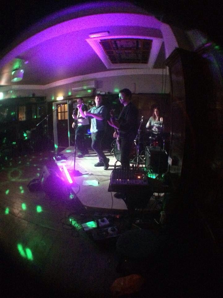 InkingTheOcean's tweet photo. #photo from @Buskersbar1 #eastbourne. Thanks @RioB_Promotions for having us! http://t.co/BbwffOppaL