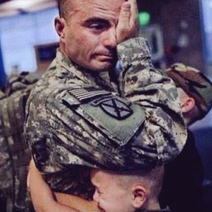 CommonWBGirl's tweet photo. I hope you guys had a Merry Christmas to those who couldnt be home this Christmas,we thank you for your services http://t.co/0ZtQcAC629