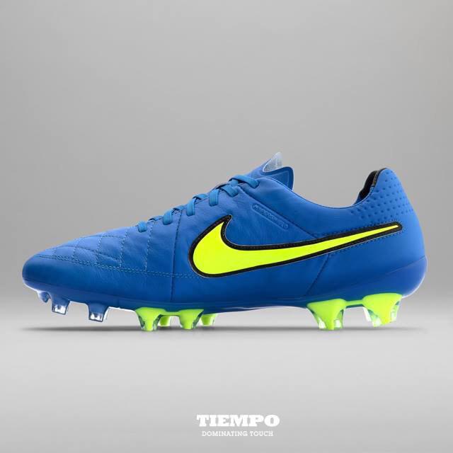 97Luchino's tweet photo. Tanta roba🔝🔝
#prossimoacquisto❤️⚽️ http://t.co/0JphCsWW4A