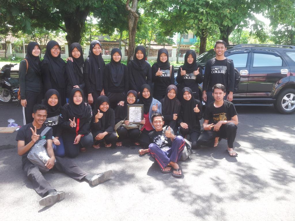 Pertemuan rutin cagur, terimakasih kang roby somantri ats kenang2annya ^_^