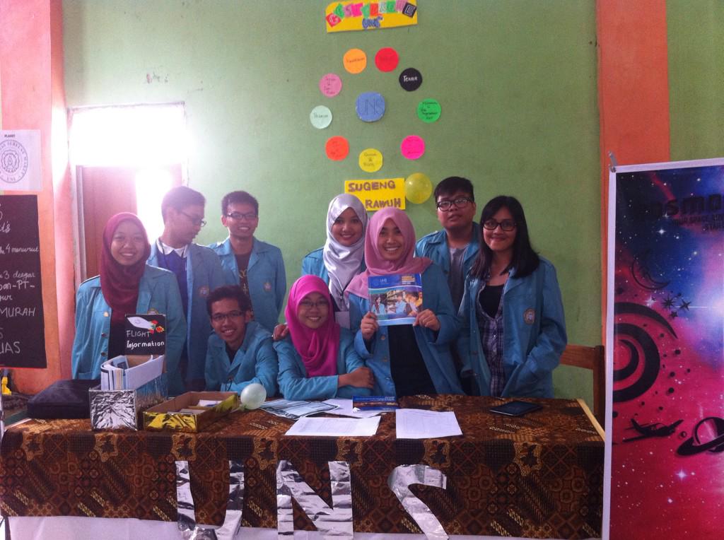 ini suasana expo di <a href="/sman2cibinong/">SMAN 2 Cibinong</a> keren bgttttt semoga sukses kami tunggu di UNS yaaa😊👍😁🌟💫