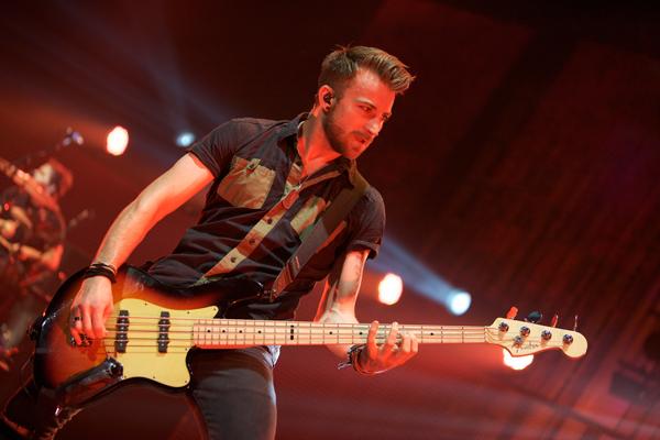 Happy Birthday Jeremy Davis! Have a great one, i love you  