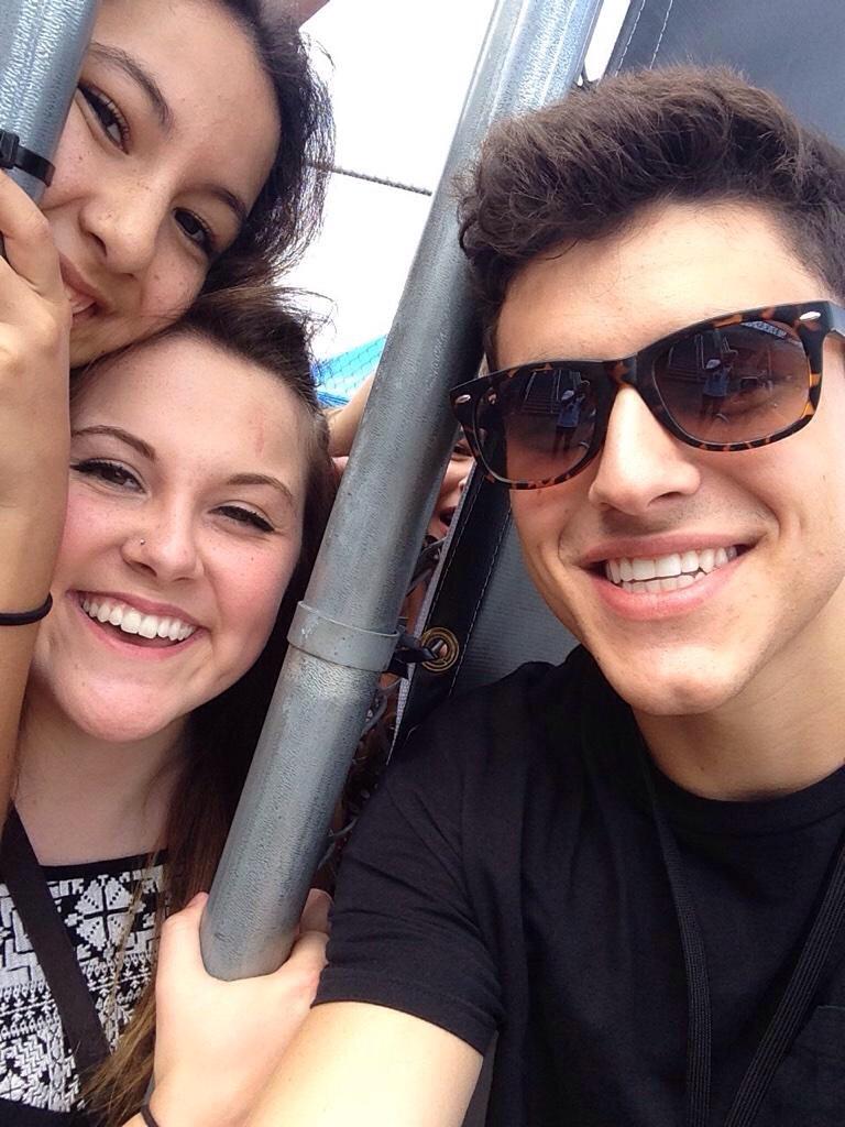 gilinskydeezy's tweet photo. throwback to when @DigiTour posted a candid of @jackgilinsky and I on Instagram 😅 #summermemories #digimn http://t.co/1OLv6wb9yk