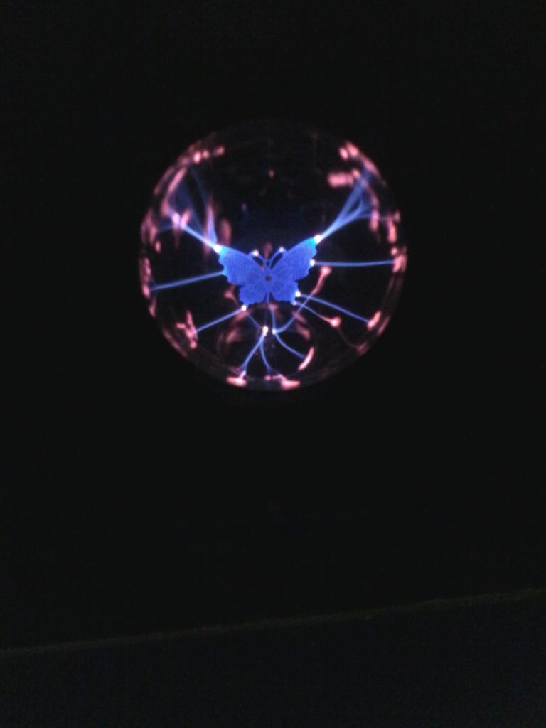 vantaehyungx_'s tweet image. This is the best.. 😊 #scienceexhibit