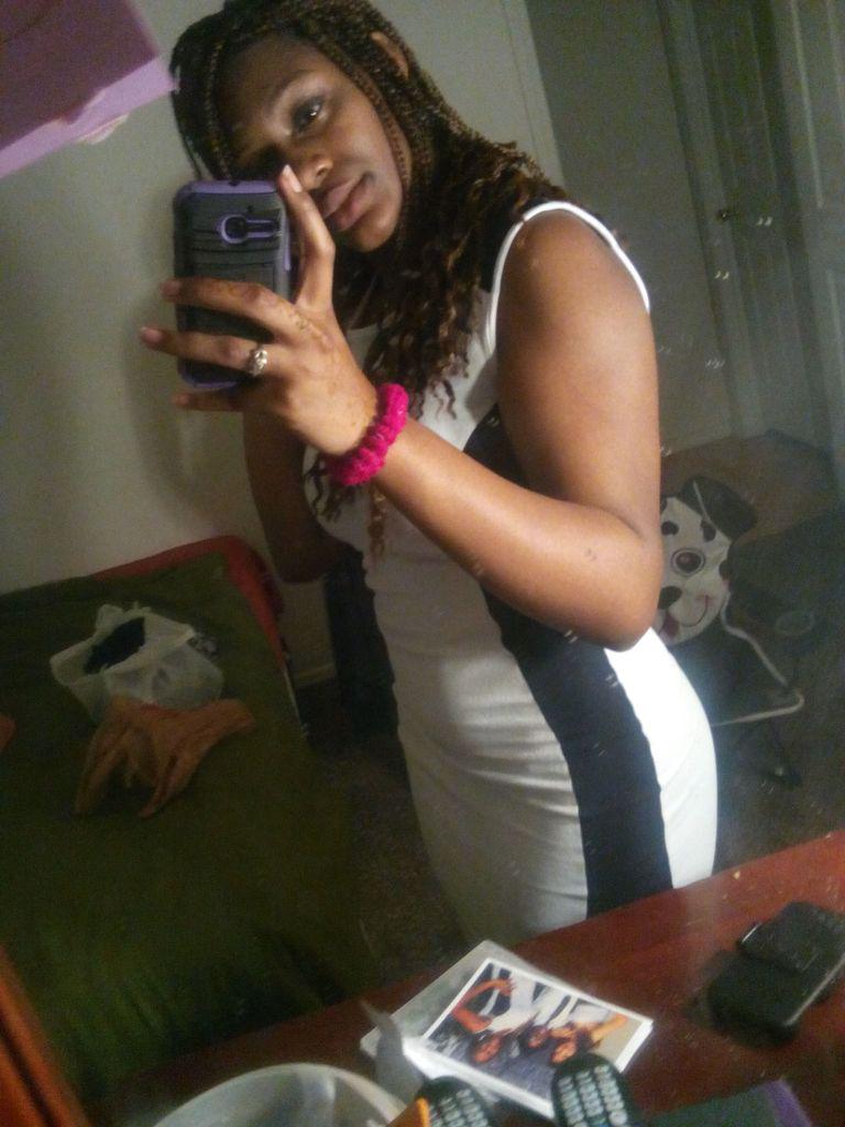14Being_Myself's tweet photo. Home just leaving my god sisters sweet 16 http://t.co/fQpZ11gUoc
