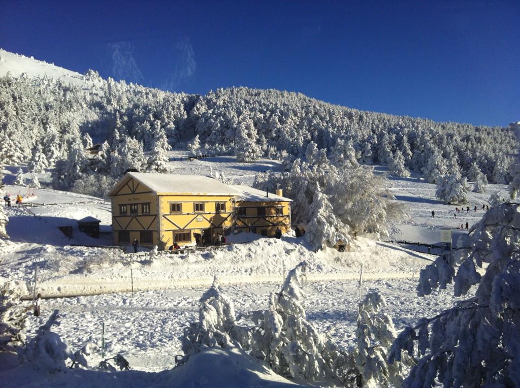 3cesqui's tweet photo. Preciosa vista hoy de @VentaMarcelino A disfrutar del estupendo día en @ValdesquiCotos #3cesqui #Club3C http://t.co/90jsv3gdxY