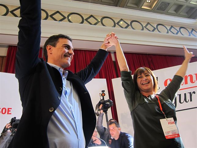 europapress's tweet photo. Pedro Sánchez: "Con la derecha la crisis pasará, pero no habrá recuperación justa" http://t.co/UbEOjktNdz http://t.co/Qel53Iks81