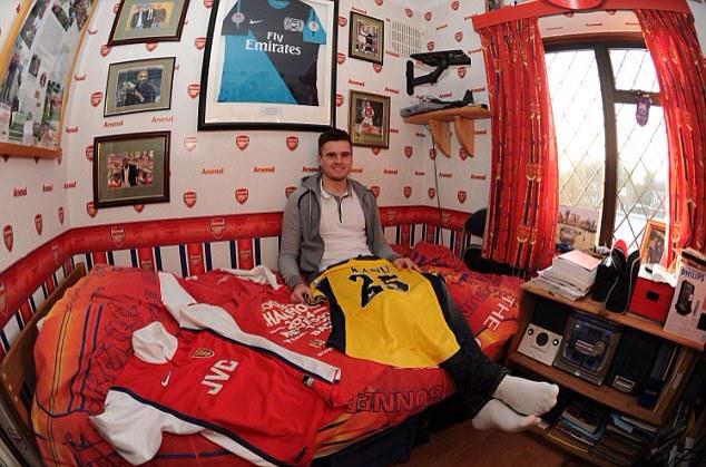       \" Happy 23rd birthday to Carl Jenkinson! 