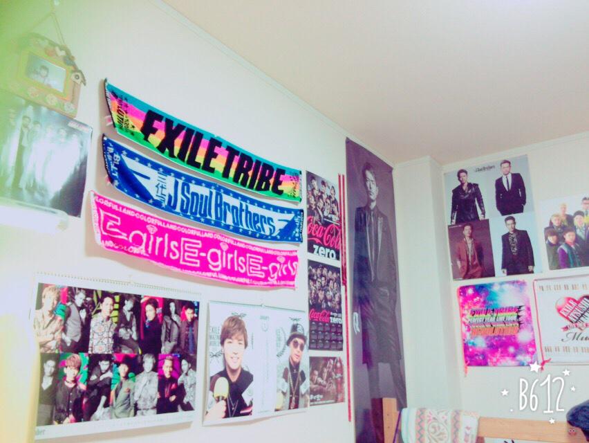 AyuExile1's tweet photo. 友達に見せたら引かれました。
おかしいですか😭💭
#こんな部屋でも引かないよって人RT
#RTしてくれた人フォローします http://t.co/S6vzQQ5faQ
