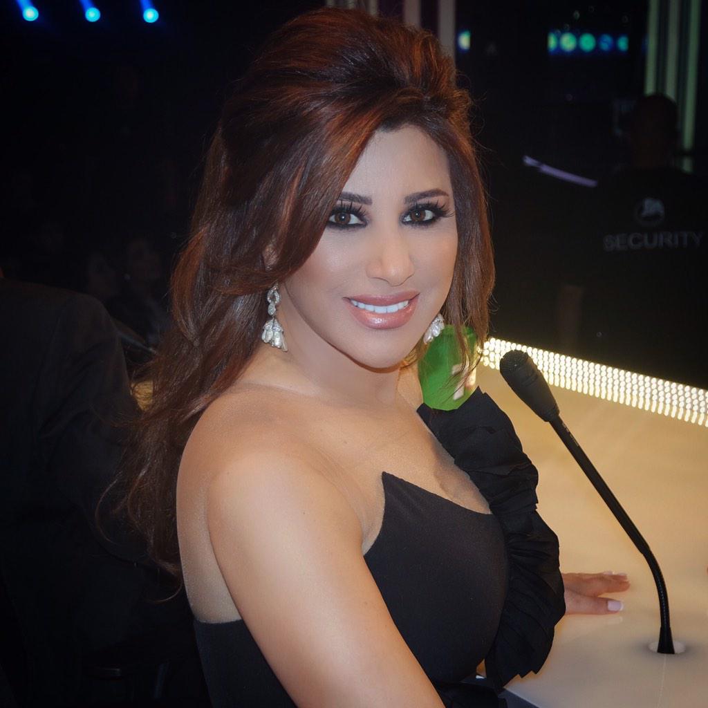 60. 29. @najwakaram. 